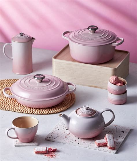 Le Creuset Teapot Shell Pink 1.3 L | Free shipping from €99 on ...