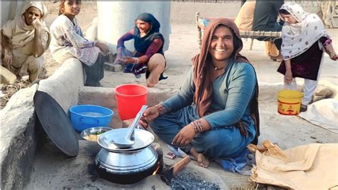 Village Women Cooking | Rural Style Food | Pakistan Village life | Desi ...