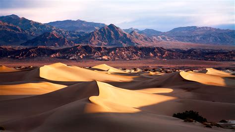 How Many People Visit Death Valley Each Year - LaurelminHoffman