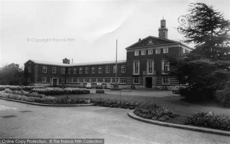 Photo of Slough, Town Hall c.1960 - Francis Frith