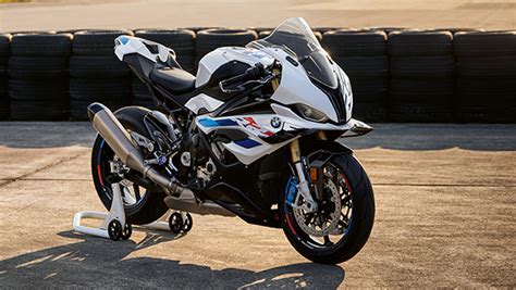 2023 BMW S1000RR Unveiled - Specs| Images| Features - DriveSpark News