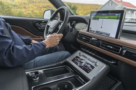 2020 Lincoln Aviator Interior Pictures: A Closer Look Inside the Luxury SUV