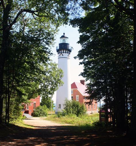 Upper Peninsula Michigan, beautiful hike to see this lighthouse. Spend ...