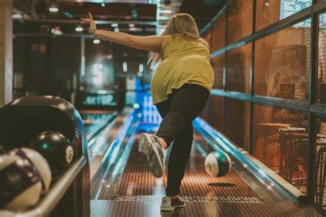 Lane 7: This Swanky Bowling Alley Is A Strike With Locals In Bristol