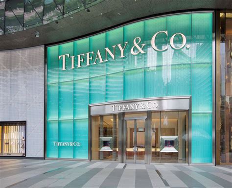 Tiffany & Co. Unveils 1st Street-front Facing Duplex store in Singapore ...