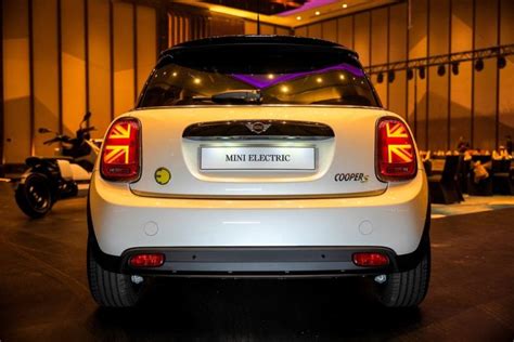 2023 MINI Electric gets new features and colour update in Malaysia