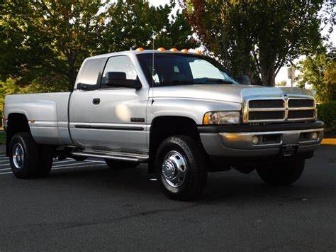 2002 Dodge Ram 3500 Dually 4X4 / Long Bed / 5.9L Cummins Turbo Diesel