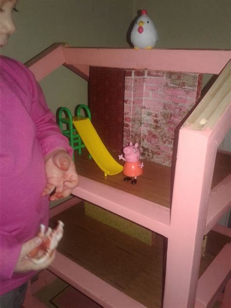 Ana White | Peppa Pig House - DIY Projects