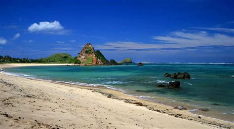 PESONA INDONESIA: PANTAI SENGGIGI