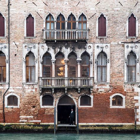 The Venetian Palace - Photo Walk in Venice