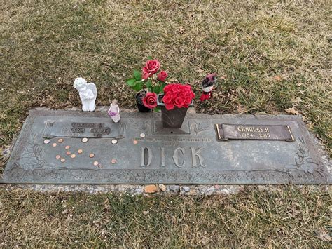 Patsy Cline Grave Site - Go Wandering