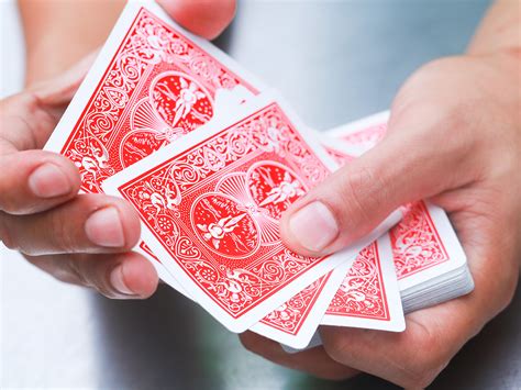 5 Ways to Do a Cool Card Trick - wikiHow