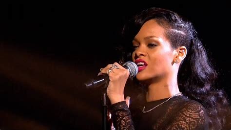 Rihanna diamonds acoustic - passauu