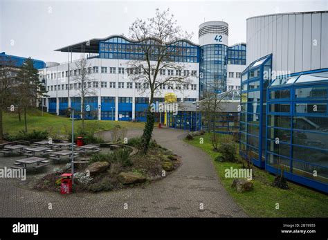 Kaiserlautern, Germany. 08th Jan, 2020. The building of the economics ...