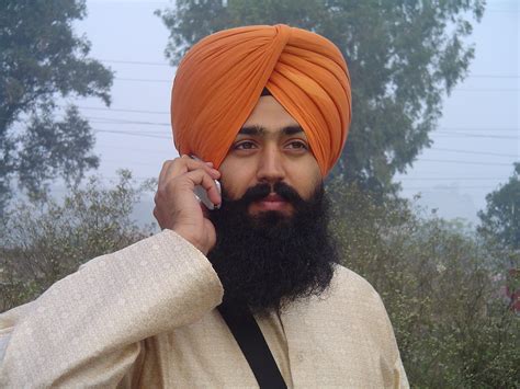 File:Sikh wearing turban.jpg - Wikipedia