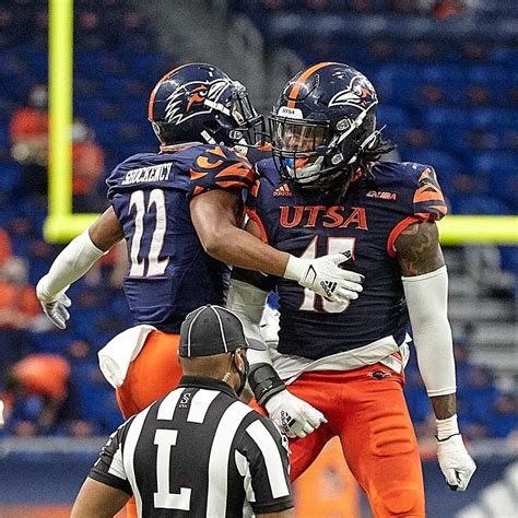 UTSA Football Uniforms | Christopher Muñoz