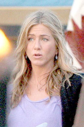 Jennifer Aniston Just Go With It | Mildred Baena Arnold