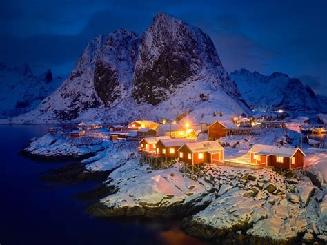 A Frozen Fairytale: Visit Lofoten Islands in Winter - The World in My ...