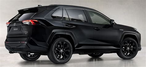 The new Toyota RAV4 Hybrid Black Edition with 306hp | Electric Hunter