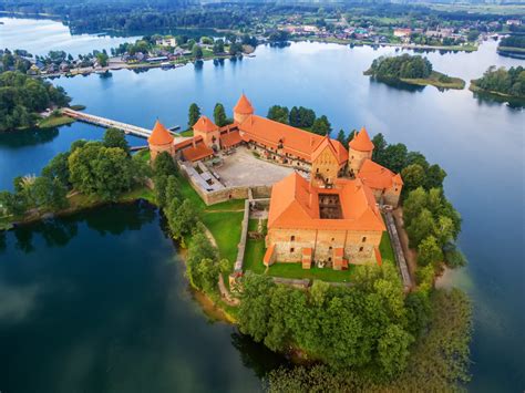 Day Trips from Vilnius | Trakai Castle & Museum - Nordic Experience