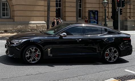 The Kia Stinger GT looks great in black! : Autos