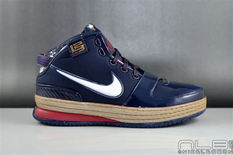 NIKE LEBRON – LeBron James Shoes » The Chalk is Back! LeBron to Bring ...