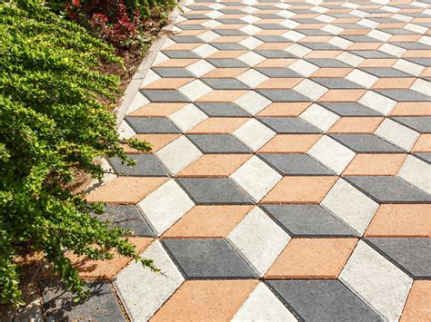 Fun Garden Pavers: Interesting Garden Paving For Outdoor Spaces ...