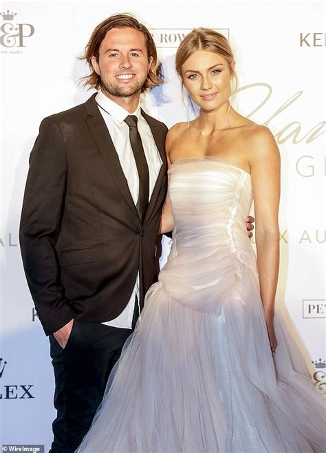 Elyse Knowles and Josh Barker sell Melbourne property after neighbours ...