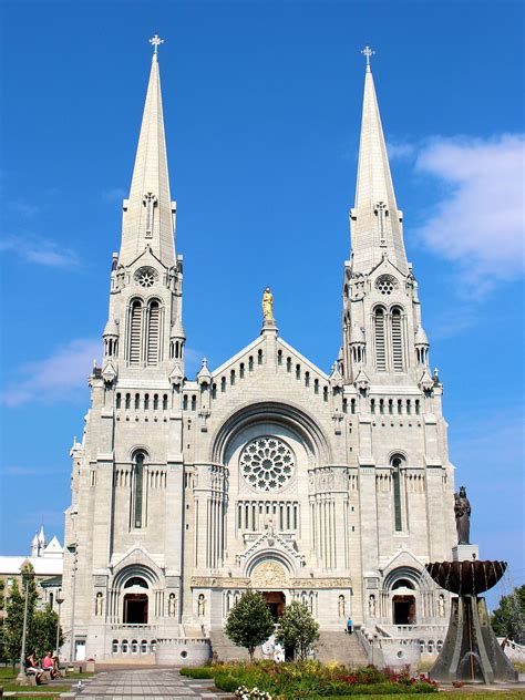 Basilica of Sainte-Anne-de-Beaupré - Wikipedia | Cathedral basilica ...