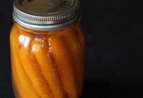 Canned Sweet Pickled Carrots - The Kitchen Magpie | Pickled carrots ...