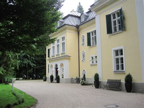 Villa Trapp Hotel, Salzburg, Austria - actual home of the von Trapp ...