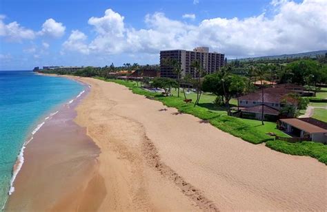 First time in Maui!! - Review of Royal Lahaina Resort & Bungalows ...