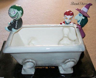 NEW NIGHTMARE BEFORE CHRISTMAS LOCK SHOCK BARREL Bathtub Halloween ...