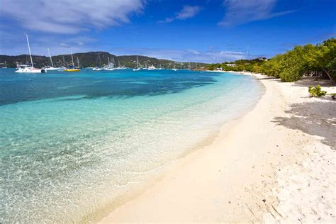 The 10 Best Beaches in Antigua