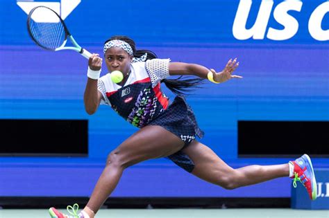 Coco Gauff rolls into third round of US Open