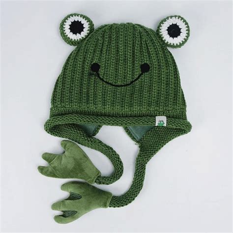 Frog Eyes Plush Knitted Hat