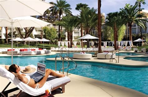 Tropicana Pool | Cabanas & Daybeds | Hours & Photos | Las Vegas