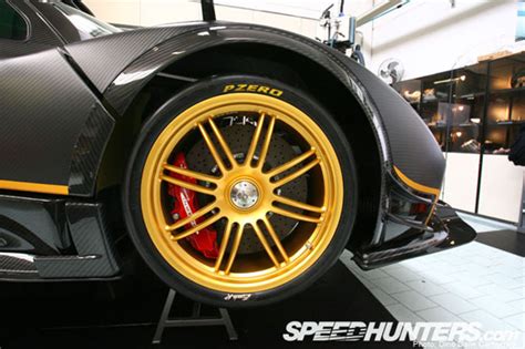 See How Pagani Builds Their Carbon Fiber Supercars | Carbon Fiber Gear