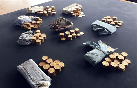 The couple discovered a huge treasure worth $10 million, including ...