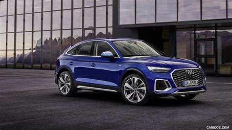 Audi Q5 Sportback | 2021MY (Color: Ultra Blue) | Front Three-Quarter