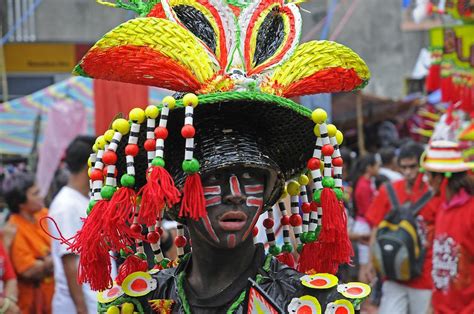 Ati Atihan parade of the tribes (3) | Ati Atihan Festival | Pictures ...