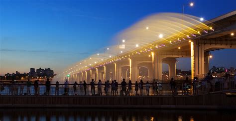 BANPO GRAND BRIDGE FOUNTAIN — FOUNTAIN SOURCE