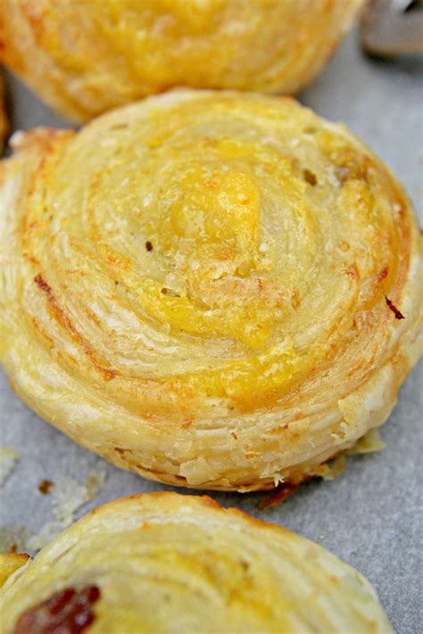 Puff Pastry Orange Pinwheels | TheBestDessertRecipes.com