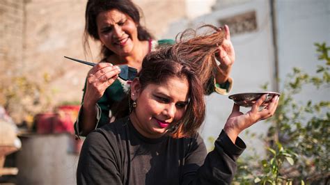 Is Henna Good for Your Hair? Pros, Cons, and Tips to Know