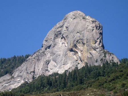 Sequoia National Park: Moro Rock - Parks and Open Spaces | iZone Imaging