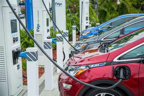 Study: 1,104 new EV fast-charging stations will meet 50-mile interval ...