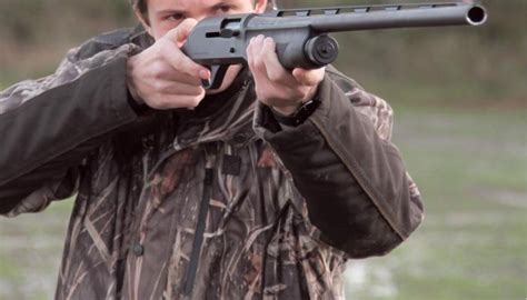 Benelli M1 Model 90 | Semi-Pump Shotgun Reviews | Gun Mart