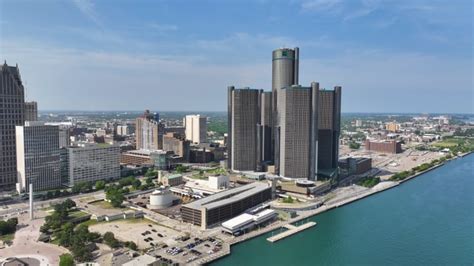 It's a busy weekend for Detroit — and Windsor is seeing the benefits ...