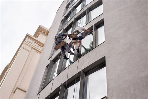 Facade Cleaning Services Abu Dhabi | Expert Facade Cleaners