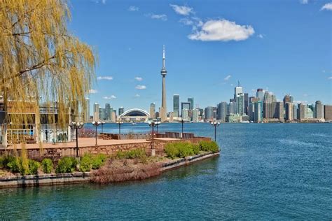 29 Amazing Super Unique Things to do in Toronto in 2024